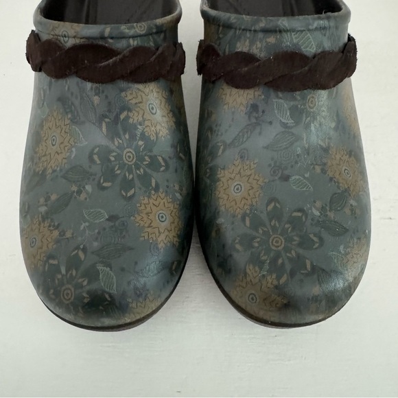 Crocs Sarah Floral Slip On Clogs Mules Heels Comfort Shoes Braided Strap… - Picture 3 of 13